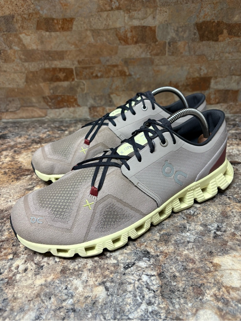 On Running Cloud X 3 Fog/Hay 60.98099 Size 10.5
